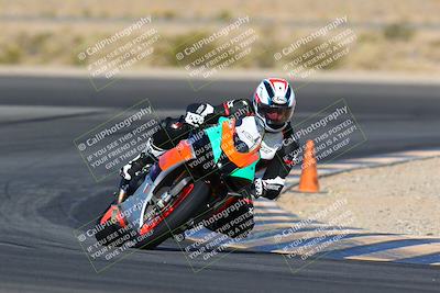 media/May-15-2022-SoCal Trackdays (Sun) [[33a09aef31]]/Turn 11 (820am)/